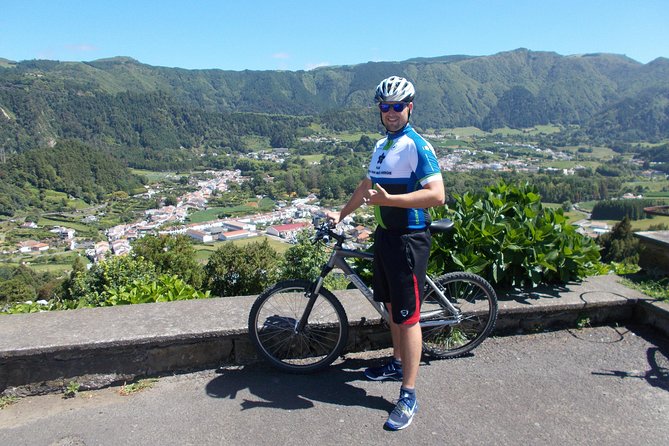 Kayaking and Mountain Biking in Furnas - Mountain Biking Adventure