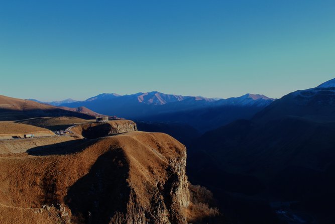 Kazbegi Full Day Private Tour + LUNCH - Ananuri Fortress