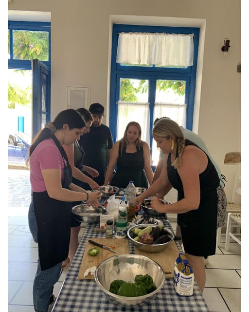 Kourounochori : Gregorys Traditional Cooking Class - Venue and Host