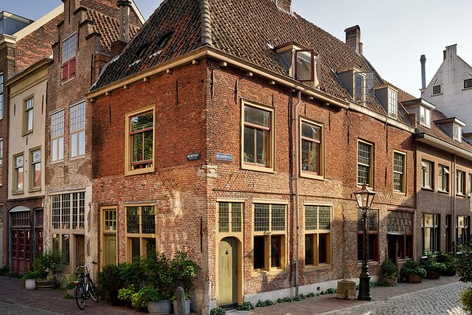 Leiden City Tour With Live Guide in Netherlands - Tour Specifics