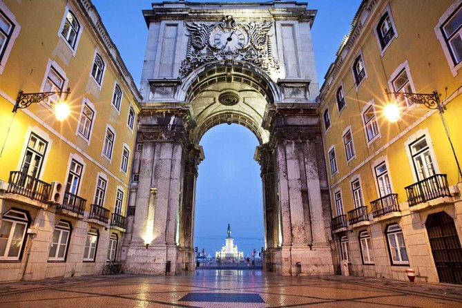 Lisbon Full Day Discovery Tour in Private Vehicle - Group Accessibility