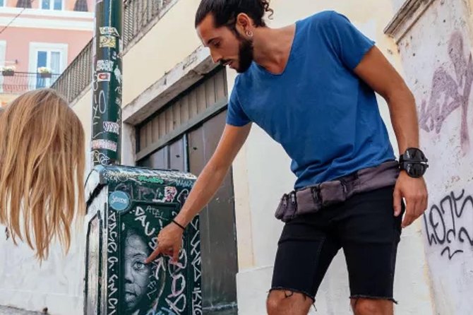 Lisbon Street Art Walk - Uncovering Hidden Artworks
