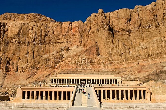 Luxor East & West Bank Private Full Day Tour - Discovering Karnak Temple Complex