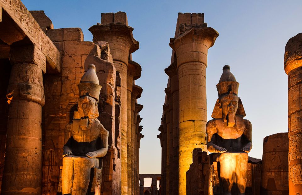 Luxor: West Bank Sightseeing Tour and Light Show - Valley of the Kings