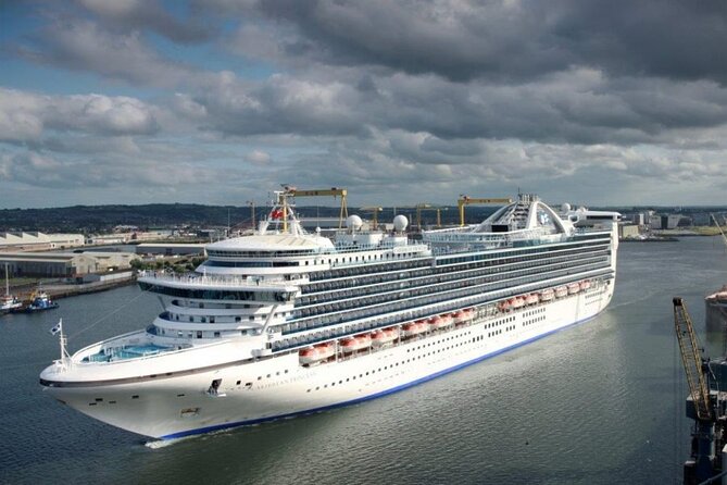 Luxury Private Hire Tour for 2- 6 People Around Northern Ireland - Attractions and Experiences