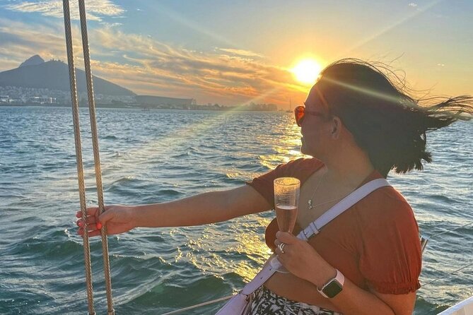 Luxury Sunset Cruise With Prosecco - Navigating the Cruise Logistics