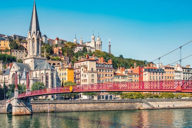 Lyon: First Discovery Walk and Reading Walking Tour - Experience Highlights