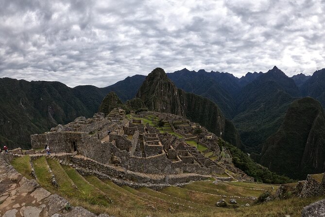Machu Picchu Full Day - Group Services - Guided Tour Experience