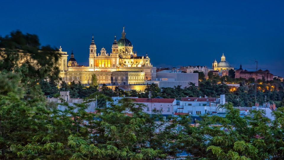 Madrid: Old Town Guided Walking Tour - Booking and Cancellation Policies