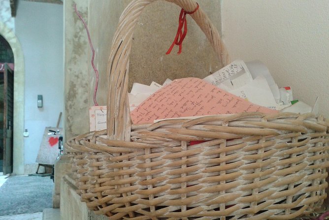 Make Your Romantic Proposal in the City of Love - Proposal Moment at Juliets Balcony
