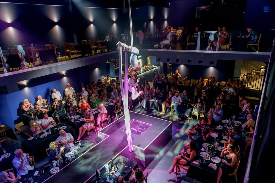 Malia: Alar Spectacular Dinner Show With Transfer - Venue and Show Features