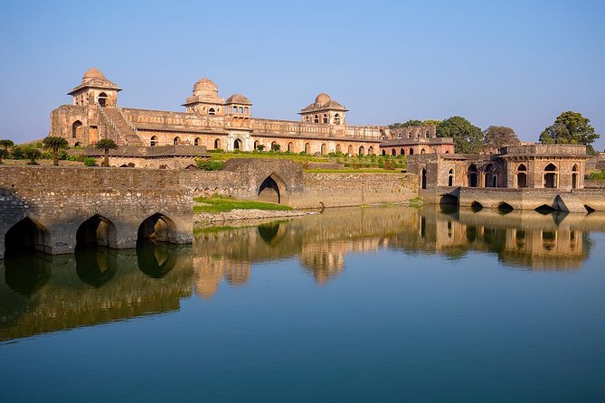 Mandu Full Day Tour From Indore - Jahaz Mahal Details