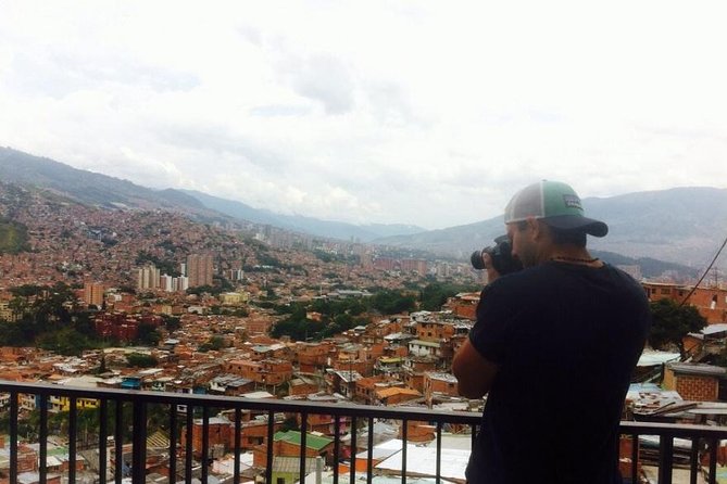 Medellin City Tour With Cable Car, Lunch, and Fernando Botero's - Accessibility and Dress Code