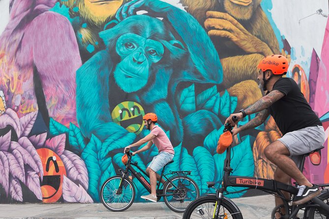 Medellín: Food Tour Express on Electric Bike - Bike Tour Experience