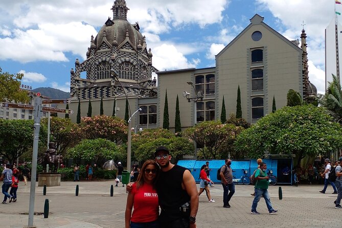 Medellin: Private City Tour With Train and Metro Cable - Meeting and Pickup