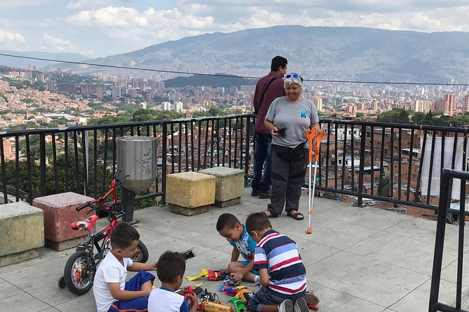 Medellin Street Art Tour - Accessibility and Participation