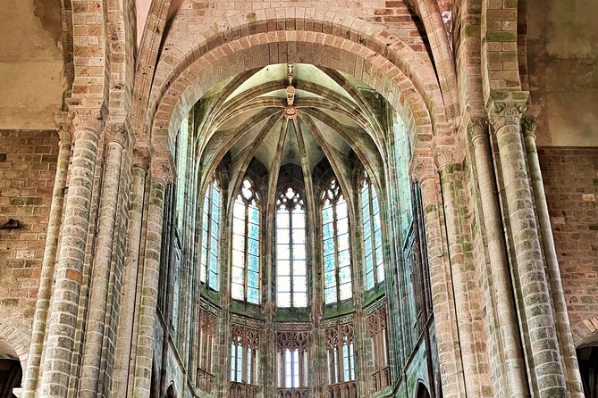 Mont Saint Michel Full Day Tour From Bayeux - Tour Size and Operator
