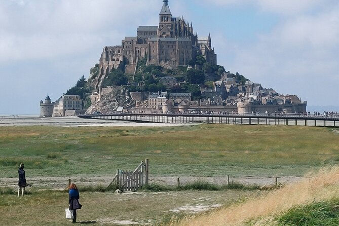 Mont-St-Michel: Private Walking Tour Abbey Ticket Included - Tour Experience and Highlights