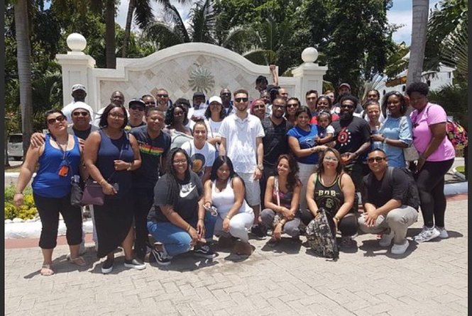 Montego Bay Airport Pickup/Drop Off(Group)Transportation Only - Special Requests and Accessibility