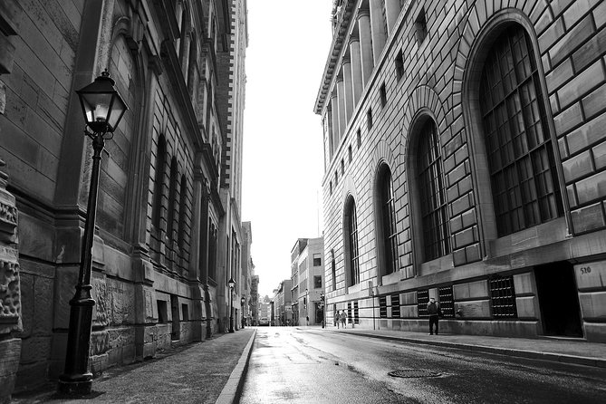 Montreal Private Photo Tours With Pro Photographer - Meeting and Pickup Information