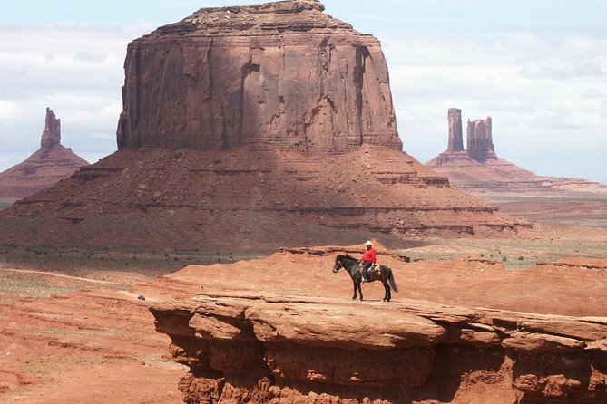 Monument Valley Day Tour From Flagstaff - Pickup and Drop-off Details