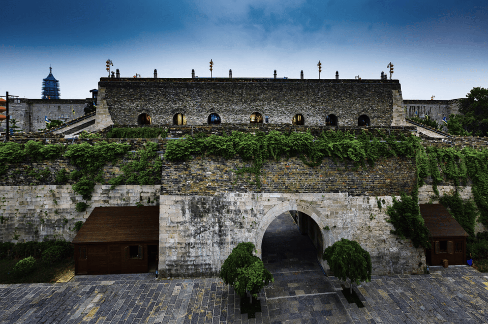 Nanjing Ancient City Tour With Entrance Fee Guide Lunch - Linggu Temple