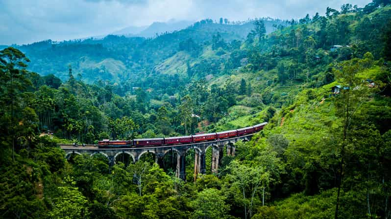 Nanuoya: First-Class Scenic Train Ticket To/From Kandy - Scenic Highlights Along the Route