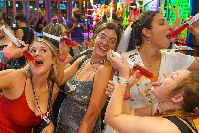 Nashville Bar Crawl With VIP Club Entrance, Souvenir, Bonus Shots - Inclusions of the Crawl