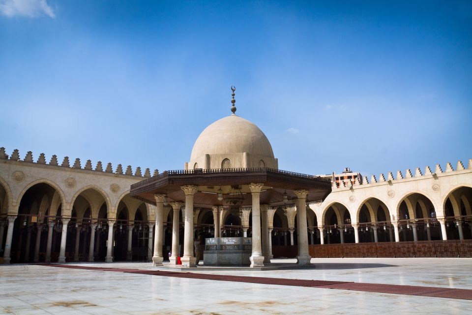 Old Cairo and Khan El Khalili Bazaar: Private Half-Day Tour - Exploring Khan El Khalili Bazaar