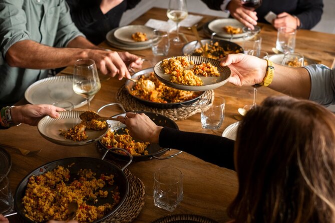 Paella Cooking Class With English Guide in Malaga - Class Highlights and Features