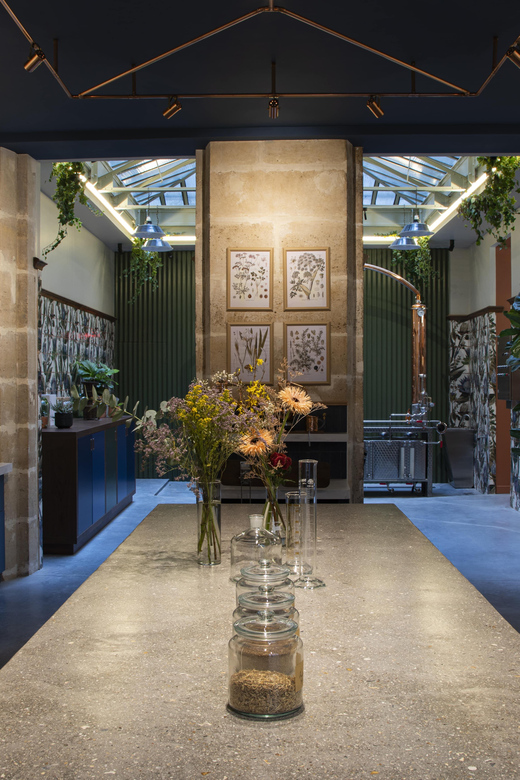 Paris Craft Gin Distillery Guided Tour & Tasting in English - Experience Highlights