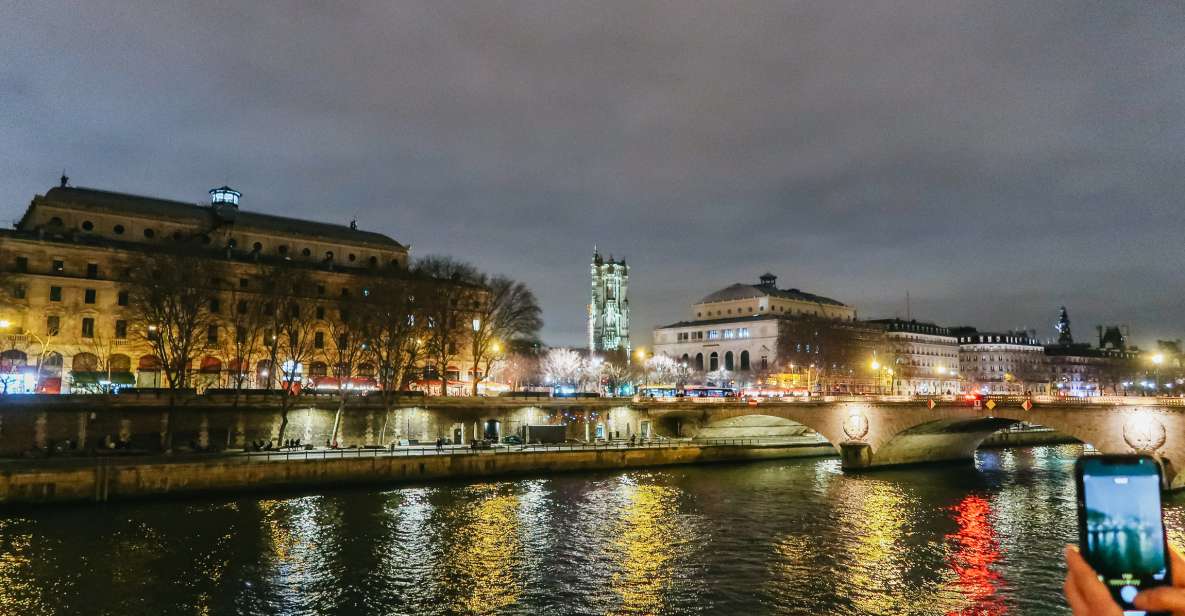 Paris: Dark History and Ghostly Guided Walking Tour - Tour Features