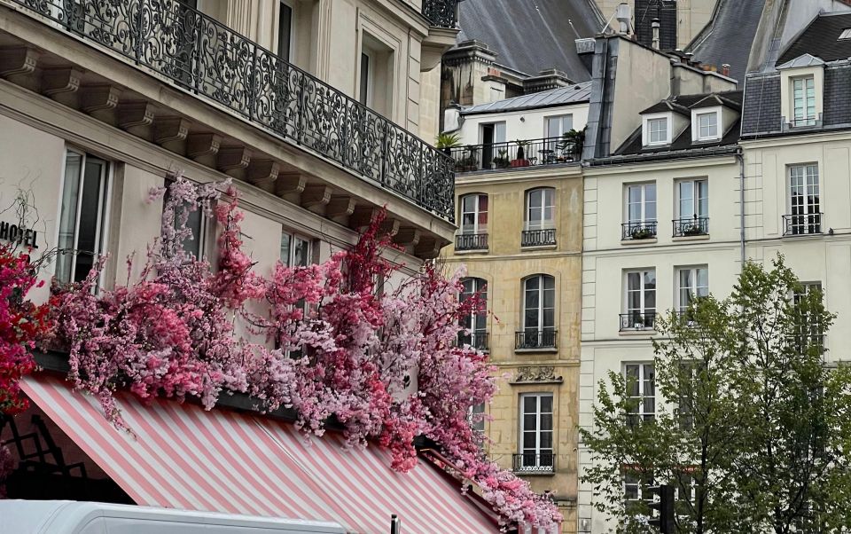 Paris: Love Stories Walk in the Marais - Highlights and Stories