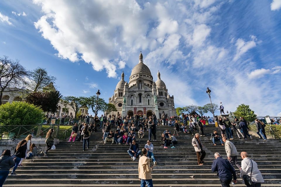 Paris: Montmartre Hidden Gems Walking Tour With Local Guide - Important Information