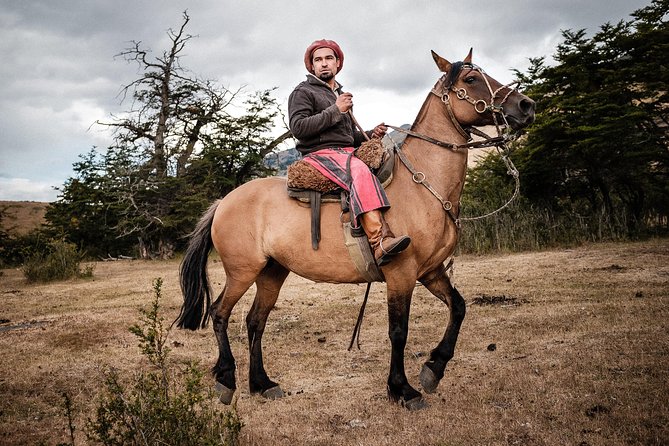 Patagonian Ranch: Nibepo Aike Adventure With Horseback Riding - Traditional Patagonian Lunch