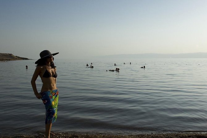 Petra and the Dead Sea Day Tour From Amman - Accessibility and Participation