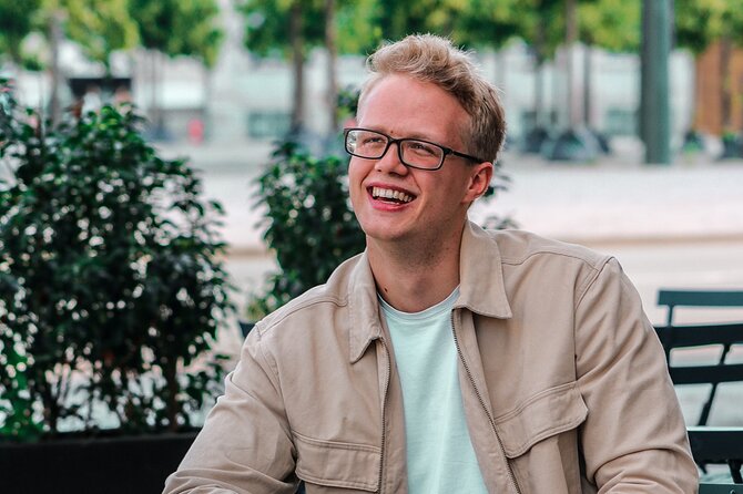 Photoshoot Around Copenhagens Iconic Locations - Meeting and Pickup