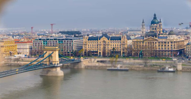 Photoshoot Tours With Professional Phototographer - Budapest - Itinerary Highlights