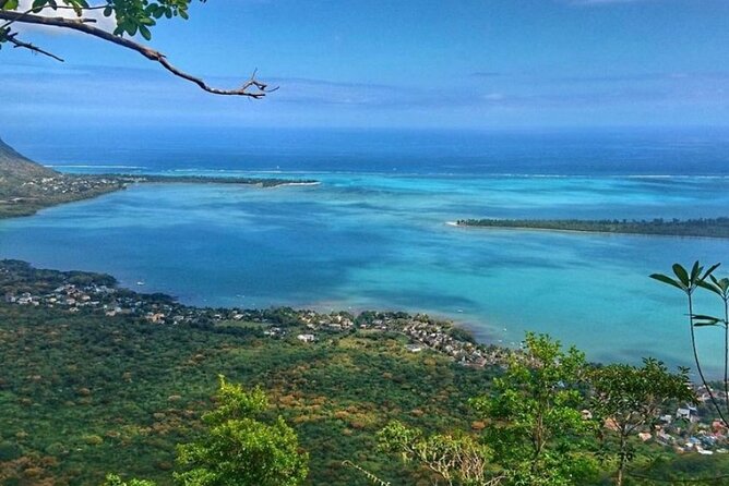 Picturesque South Tour Of Mauritius, Incl Lunch,7-Coloured Earth - Guide Performance and Tour Quality