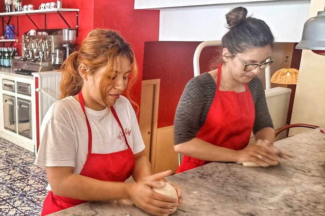 Pizza Training Experience. Como Area - Meeting Point and Location