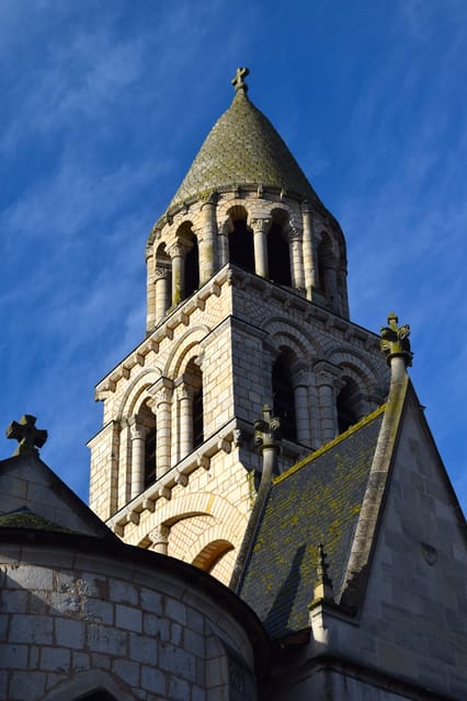 Poitiers: Eleanor of Aquitaine Walking Tour - Historical Significance