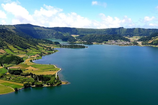Ponta Delgada: Shore Excursion, Sete Cidades, Blue & Green Lake - Customer Review Highlights