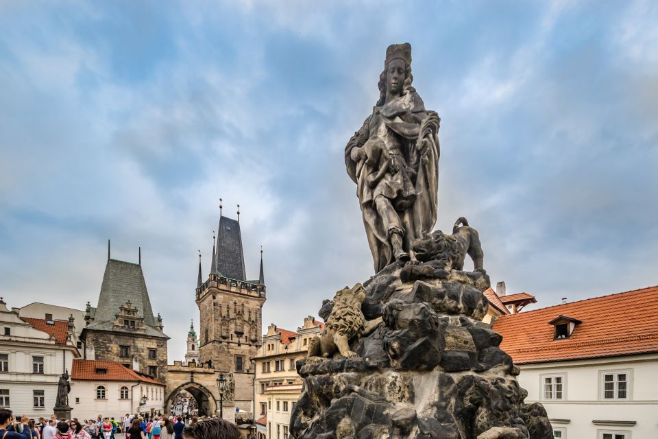 Prague: 3-Hour Walking Tour of Old Town & Prague Castle - Tour Details and Logistics