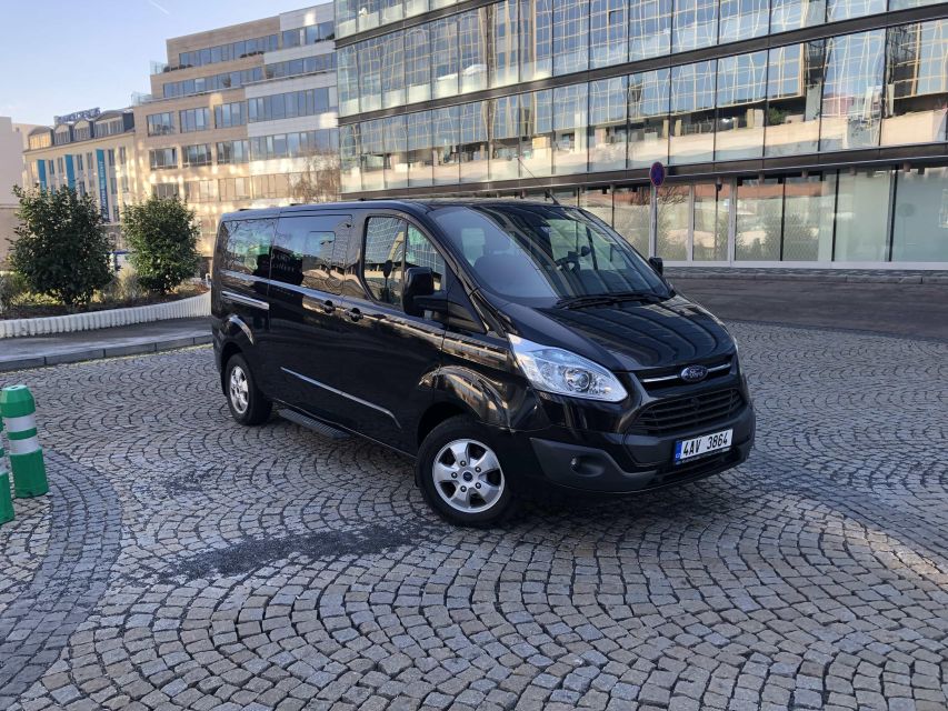 Prague Airport: Private Transfer to City Centre by Minivan - Vehicle and Amenities