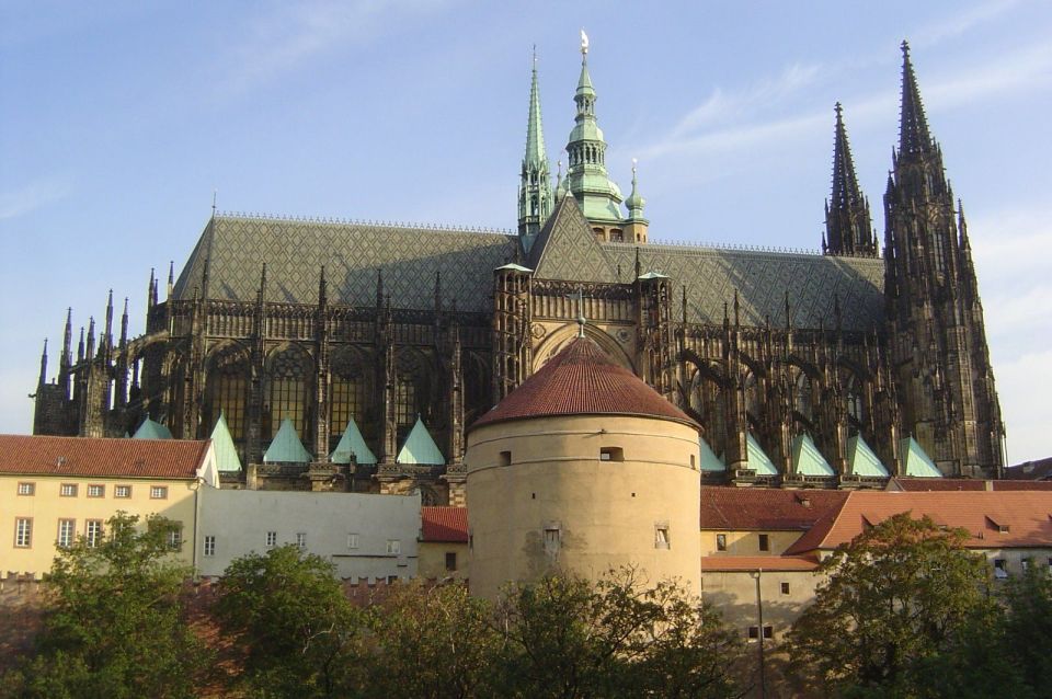 Prague: Castle and Lesser Town Walking Tour With Local Guide - Guided Tour Details