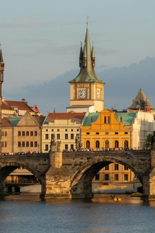 PRAGUE CASTLE: PRIVATE FAIRYTALE WALKING TOUR - Uncovering the Old Royal Palace