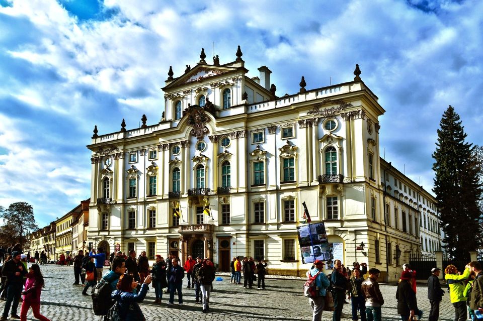 Prague Castle Walking Tour - Inclusions