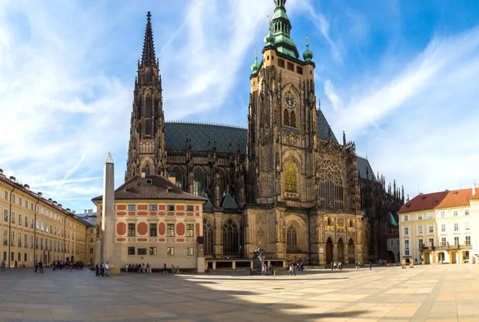 Prague: Prague Castle Guided Tour - Key Sites Within the Castle