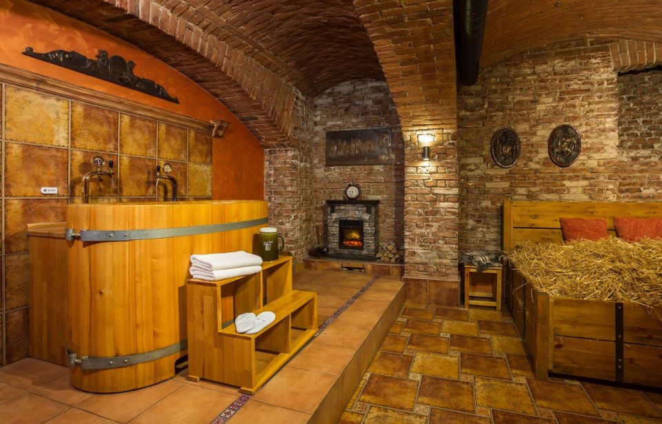 Prague: Private Beer and Wine Spa Experience With Drinks - Spa Amenities