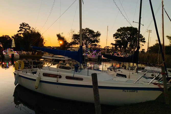 Private 2-Hour Sunset Sailing Tour on Lake Fairview - Sailboat Amenities